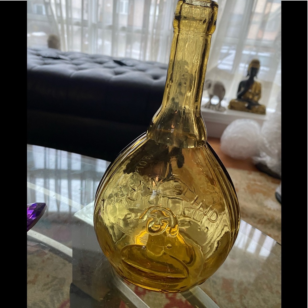 Jenny Lind Collectible Empire Glass Works Bottle
